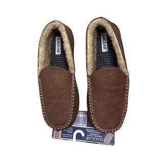 ⭐️ NWT- Haggar Men's Brown memory foam slippers- size 8-9/ M